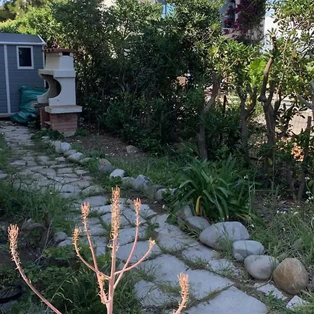 T2 : A 50m De La Plage, Proche Du Port, Jardinet Privatif, Ideal Familles - Fr-1-335-202 Apartment